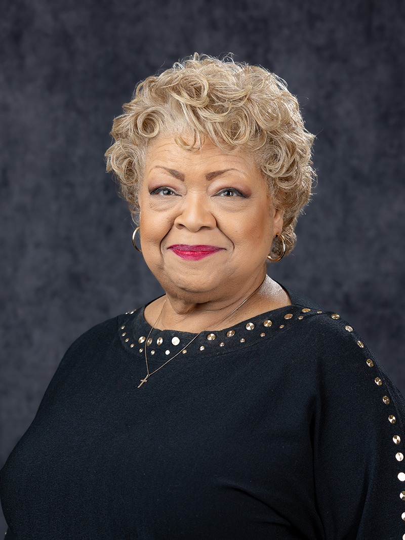 Annettee Bell, Director of Customer Service at MMF Inc.